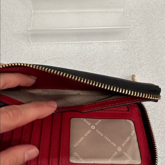 Michael Kors jet set signature logo roses floral zip around wallet - Picture 6 of 8